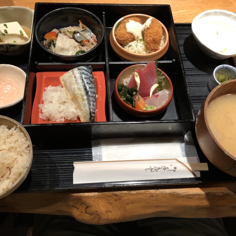 松花堂弁当(海遊山楽ゆう 飯田橋店 （カイユウサンラクユウイイダバシテン）)