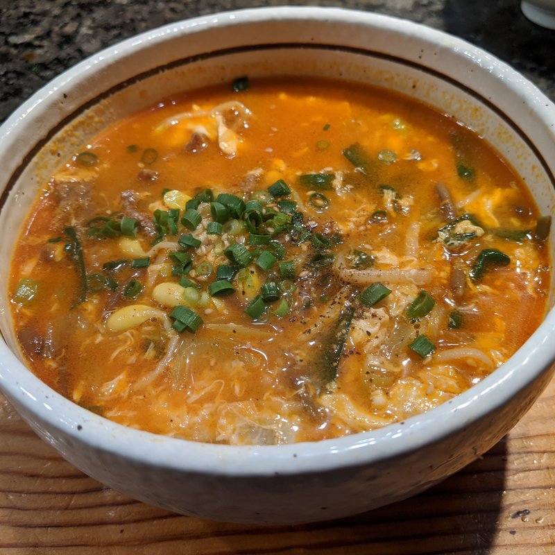 ユッケジャンクッパ(焼肉問屋 じゅう兵衛 本店)