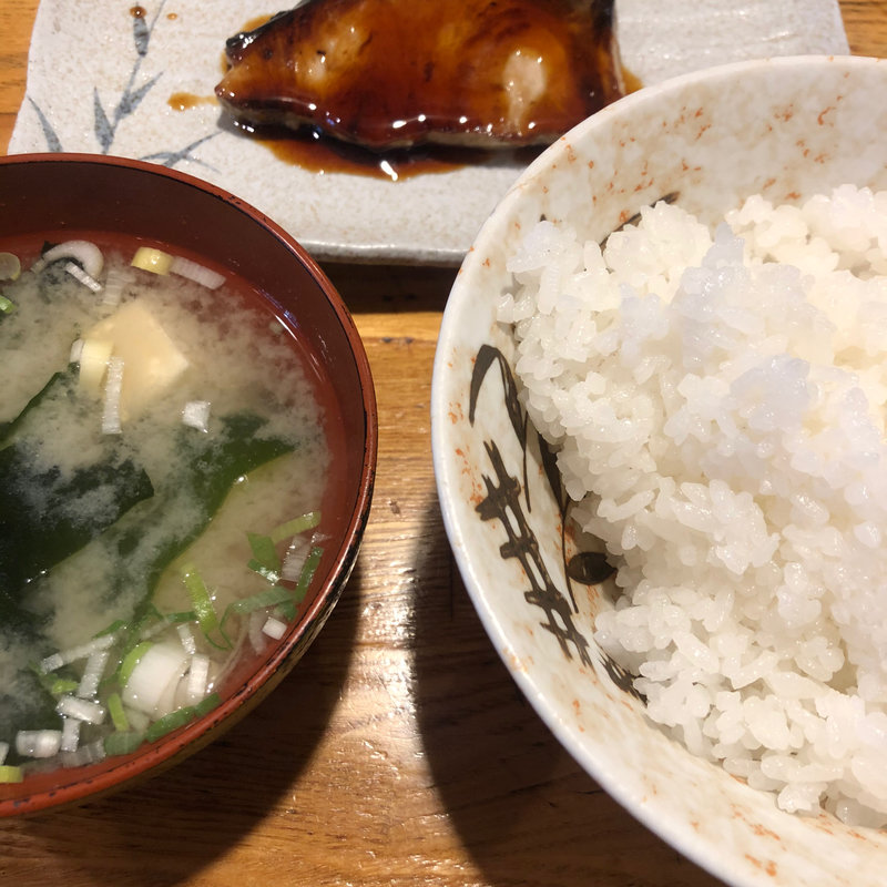 ぶりの照り焼き定食(ふじや食堂)