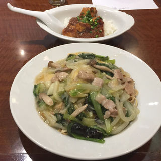 パリパリあんかけ焼そばとミニ麻婆豆腐丼(小燕京)