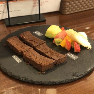 B限定マイルドandビター フルーツ盛り(チョコレートな関係)
