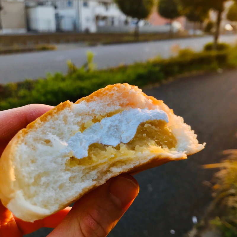 宮崎紅使用 お芋餡&ホイップクリームパン(セブンイレブン)