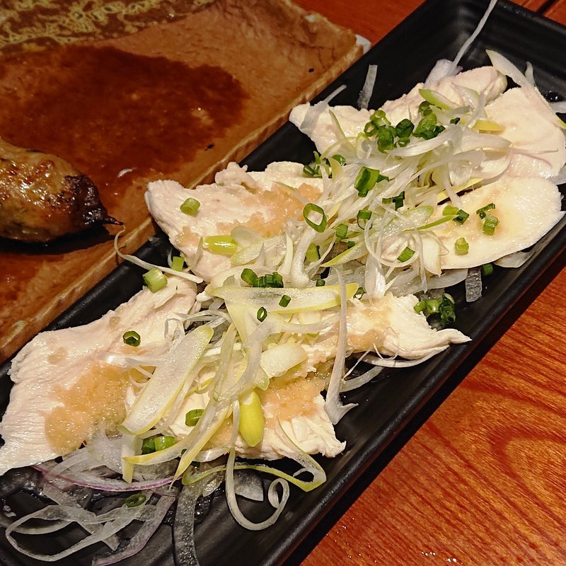 低温調理伊達鶏胸肉ジンジャーソースかけ(鳥元 ミューザ川崎店)