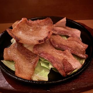 豚バラの鉄板焼(ナイス)