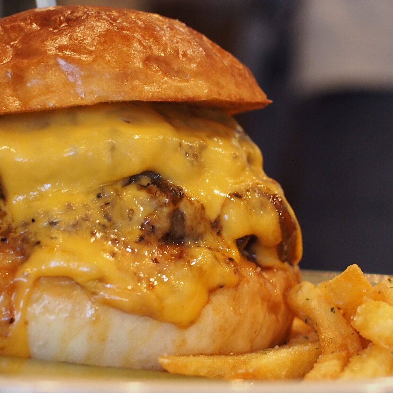ダブルチーズバーガー(ザ マンチーズ バーガーワークス （THE