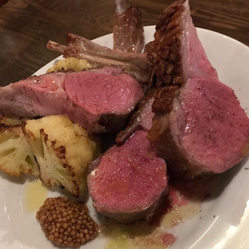 仔羊の骨付きロース ロースト(FABBRO)