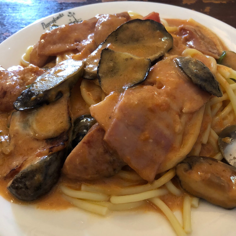 ランチ　トマテコンボ　トマトクリームソース(パンコントマテ 自由が丘店)