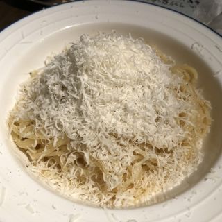 カッチョぺぺチーズと黒胡椒(イタリア料理 CIBI)