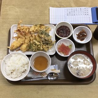天ぷら定食(花笠食堂 （はながさしょくどう）)