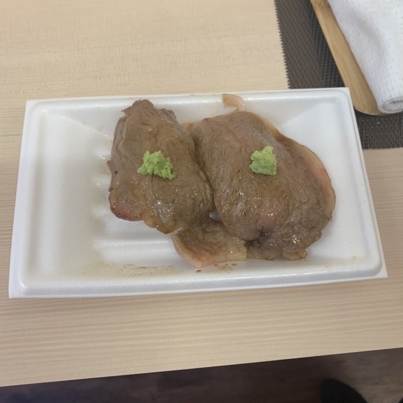 サーロイン2貫(牛兵衛 鎌倉店)