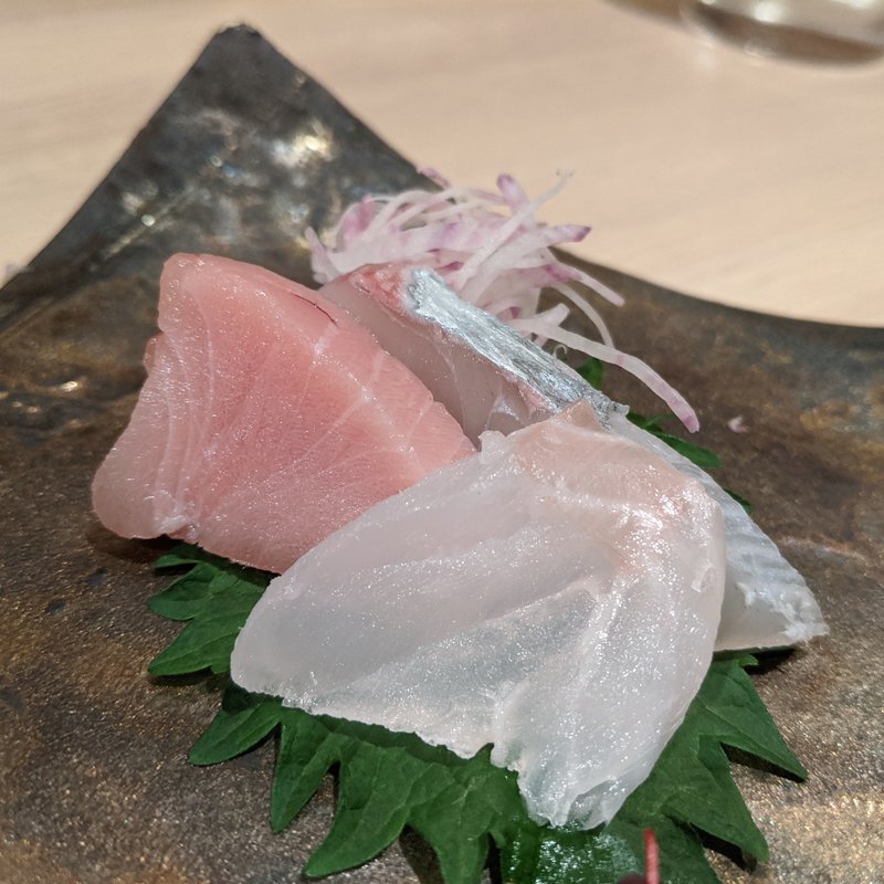 お造り三種盛合せ(團斗)