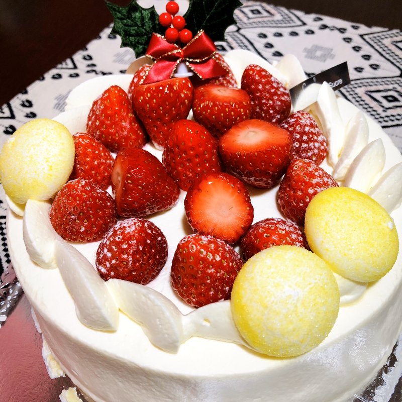 紅ほっぺのフレジュ(シュークリー)