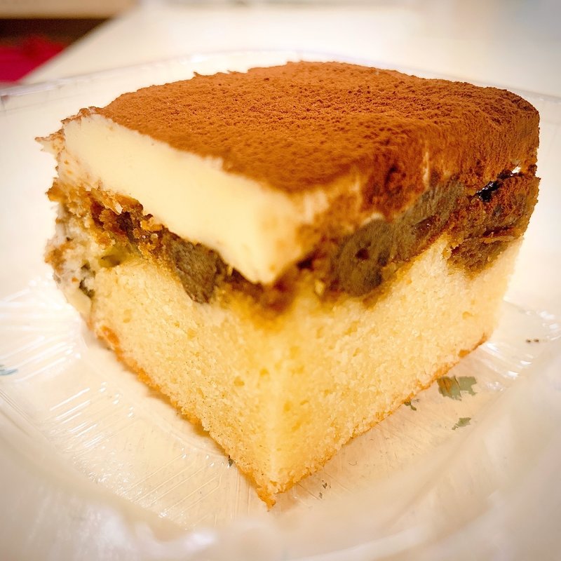 マドレーヌのティラミスケーキ(セシュエット)