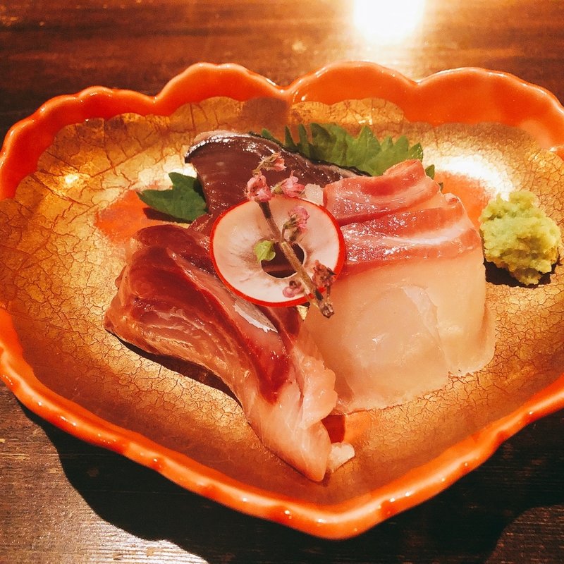 極みコースの刺身　ぶり、鯛、カツオ(黒十)