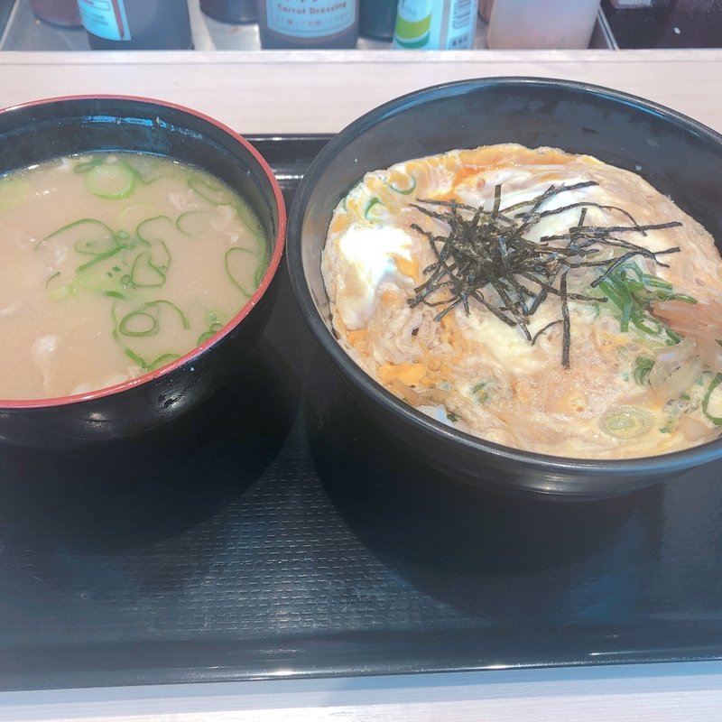 卵丼　豚汁(松のや 姫島店)