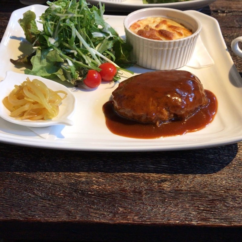 ハンバーグ(ロジカ)