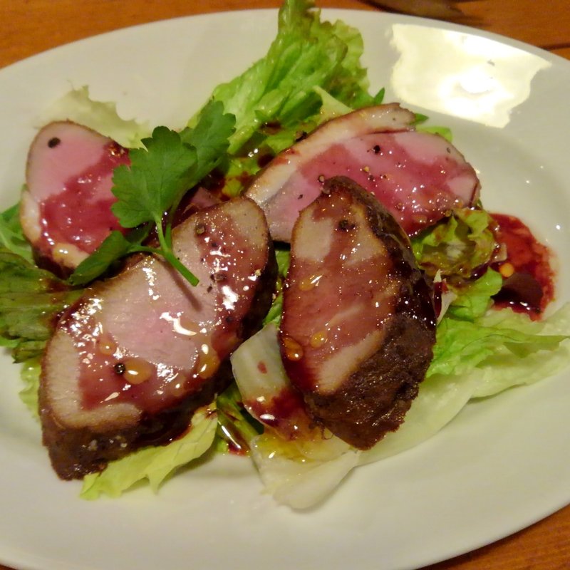 鴨肉のサラダ(山賊バル （【旧店名】山賊334）)