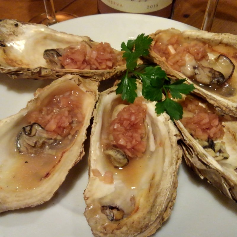 焼き牡蠣(山賊バル （【旧店名】山賊334）)