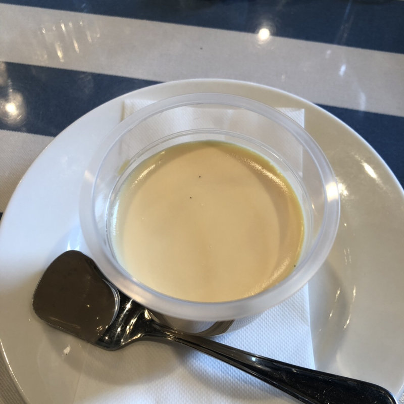 とろりんプリン（カスタード）(ピッツェリア マルデナポリ 世田谷本店)