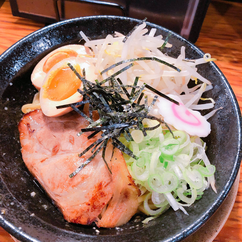 油そば(らぁ麺やったる！ 新宿店)