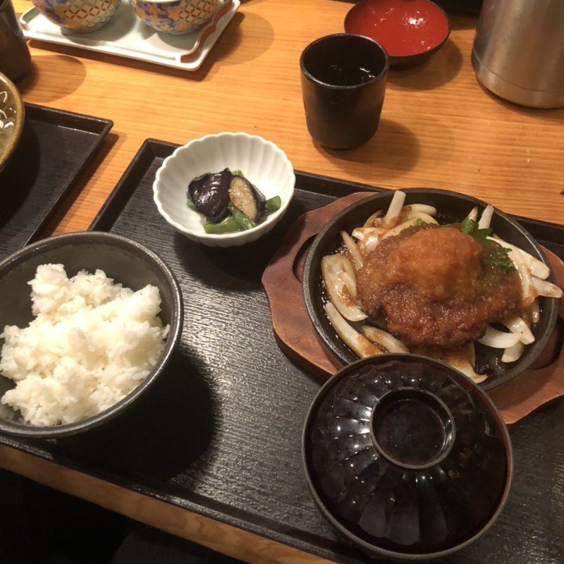 ハンバーグ定食(博多もつ鍋やまや　京都烏丸)