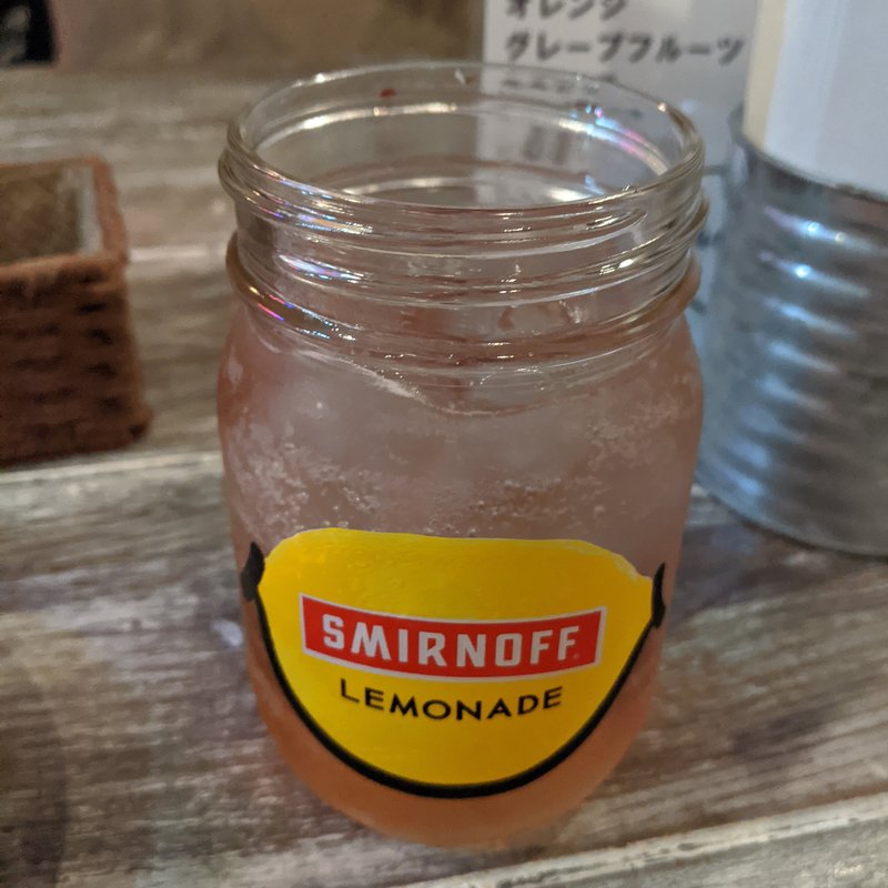 スミノフピンクレモネード(マッケンチーズカフェ)