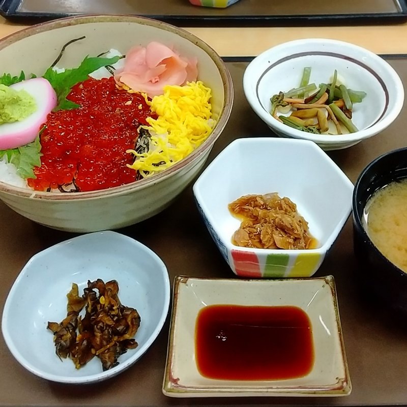 イクラ丼(どんぶり屋)