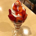 北海道ソフトのいちごパフェ(ガスト 徳山周陽店 )