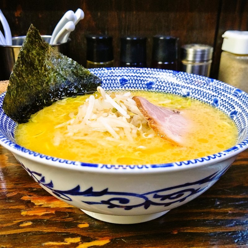 醤油ラーメン(とんこつらーめん 氣華 (きっか))