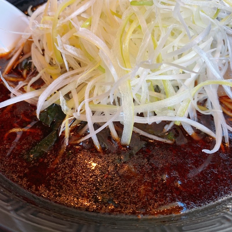 黒勝浦たんたん麺(メンヤマスターピース 勝浦本店)