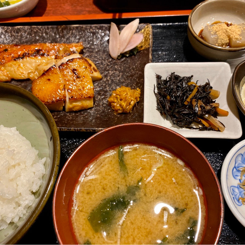 3点盛り合わせとごはん(近為 大丸東京店)