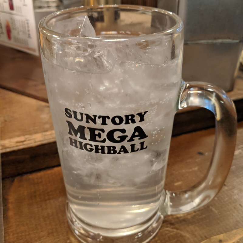 メガレモンサワー(くろーんまざー 牧草牛ステーキ×串揚げ×スポーツ居酒屋)