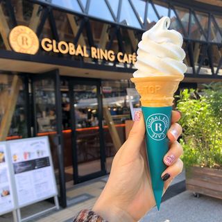 北海道・岩瀬牧場のミルクソフトクリーム(GLOBAL RING CAFÉ グローバルリングカフェ　)