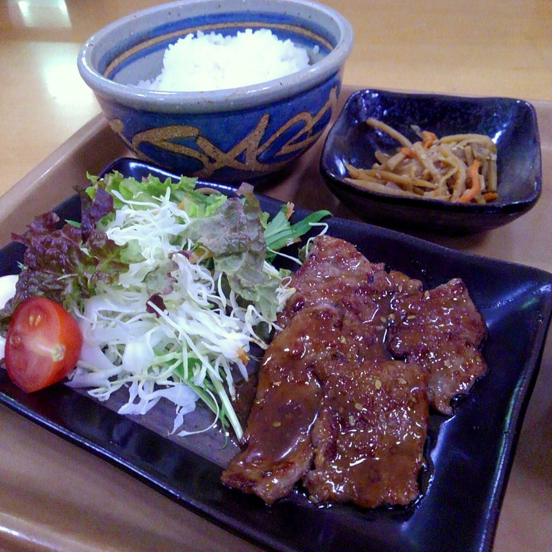 お肉柔らか焼き肉定食(陸奥屋 （ミチノクヤ）)