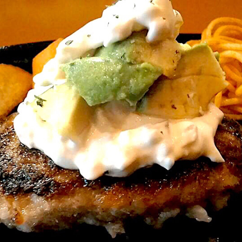 完熟アボカドタルタルハンバーグ(モンヴェール )