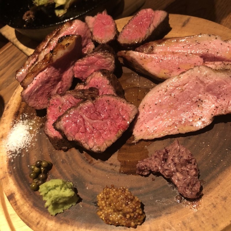 全種盛り合わせ(肉ビストロ灯)