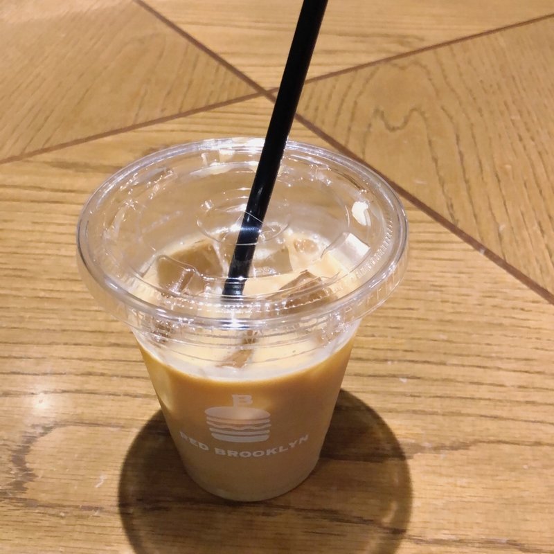 カフェラテ(RED BROOKLYN)
