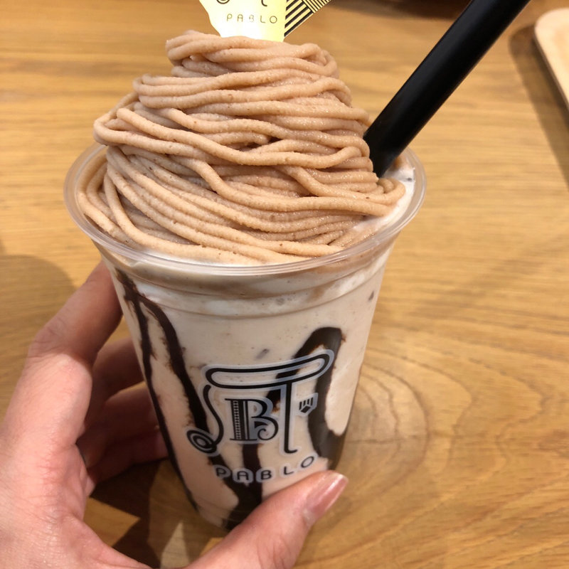 (焼きたてチーズタルト専門店 PABLO)