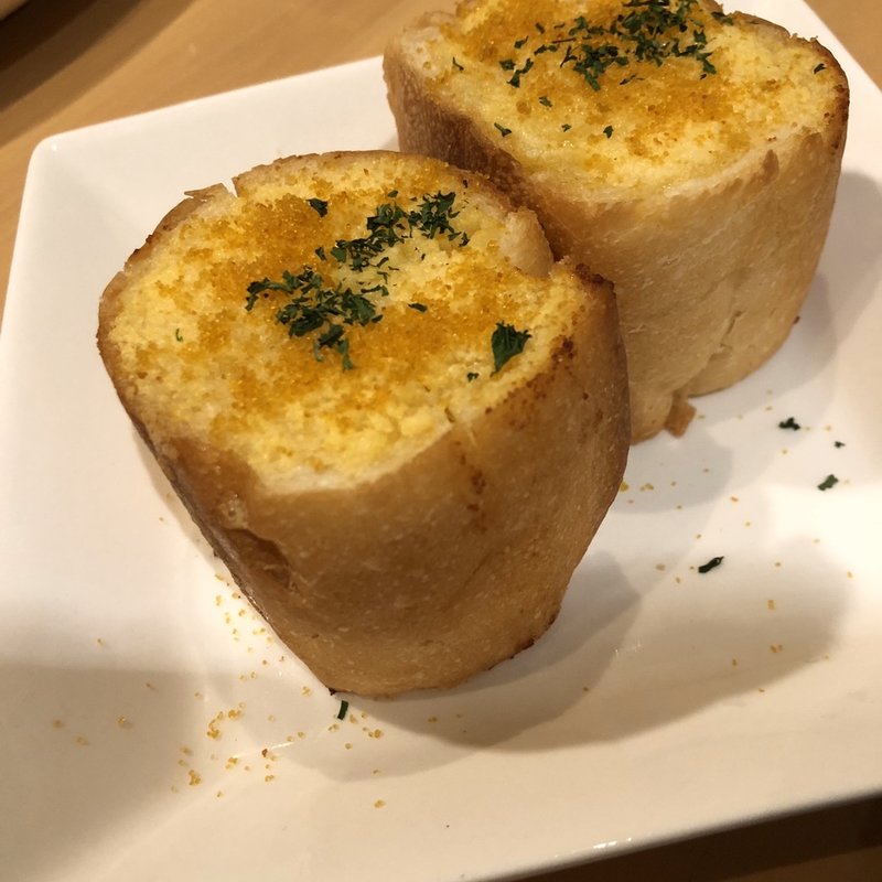 ガーリックトースト(酒とおいしい飯 エナジーホール)