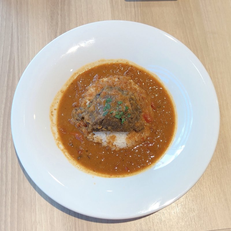 牛ホホ肉のカレー(ボンサルーテ （Bonsalute)