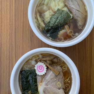 雲呑麺とチャーシュー麺(ら麺亭)