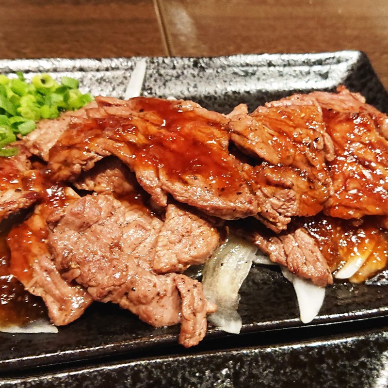 牛のレモンステーキ(AJITO 川崎仲見世店)