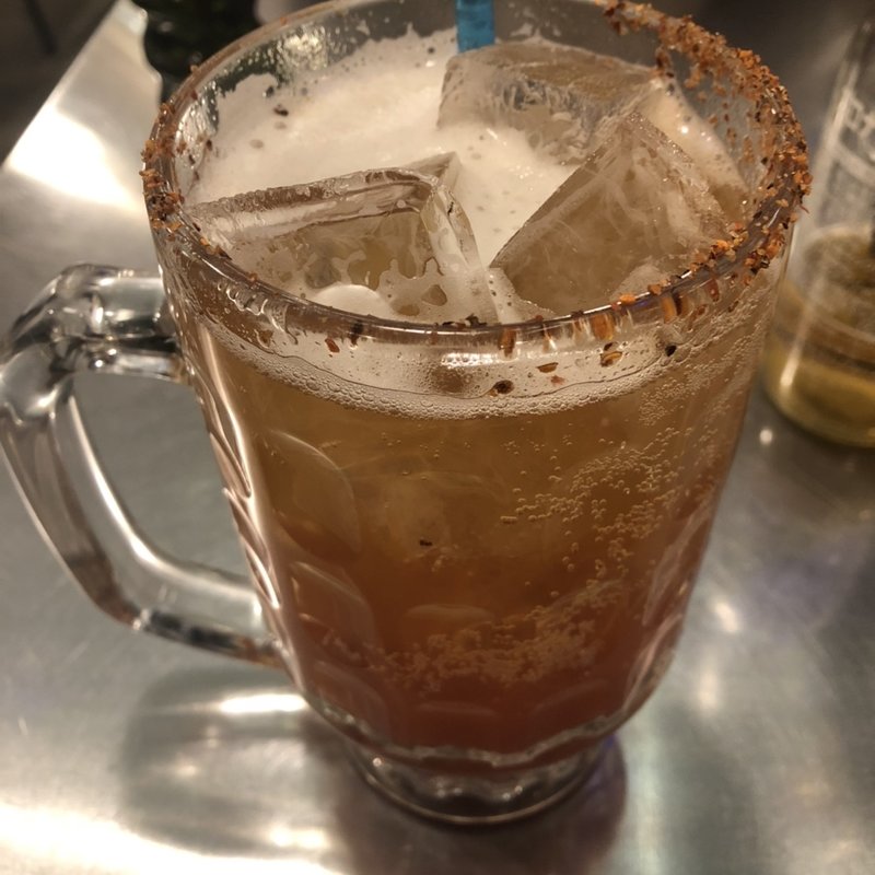 コロナ+辛いレッドアイ(墨国回転鶏食堂)