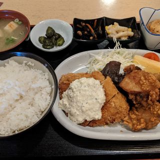 唐揚げと南蛮定食(男はつらい 新大阪駅前店 （おとこはつらい）)