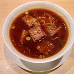 牛肉の煮込み麺(鼎泰豐 新宿店 （ディンタイフォン）)