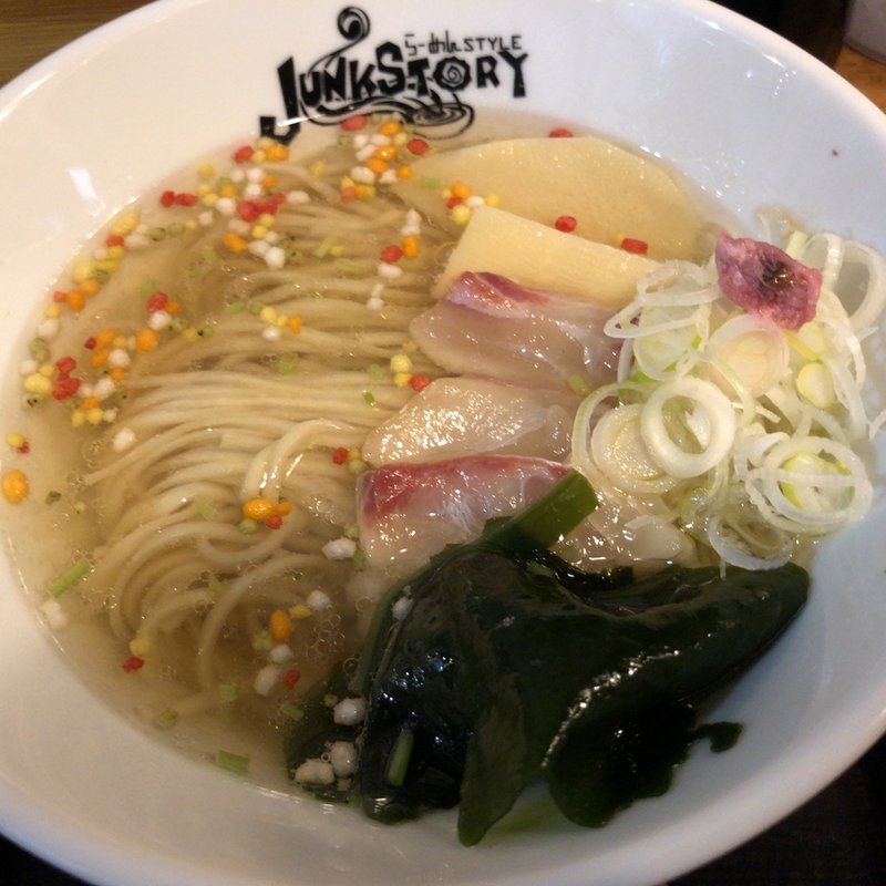 春のキラメキ 〜鯛だし塩〜(らーめんstyle JUNK STORY （ラーメンスタイルジャンクストーリー）)