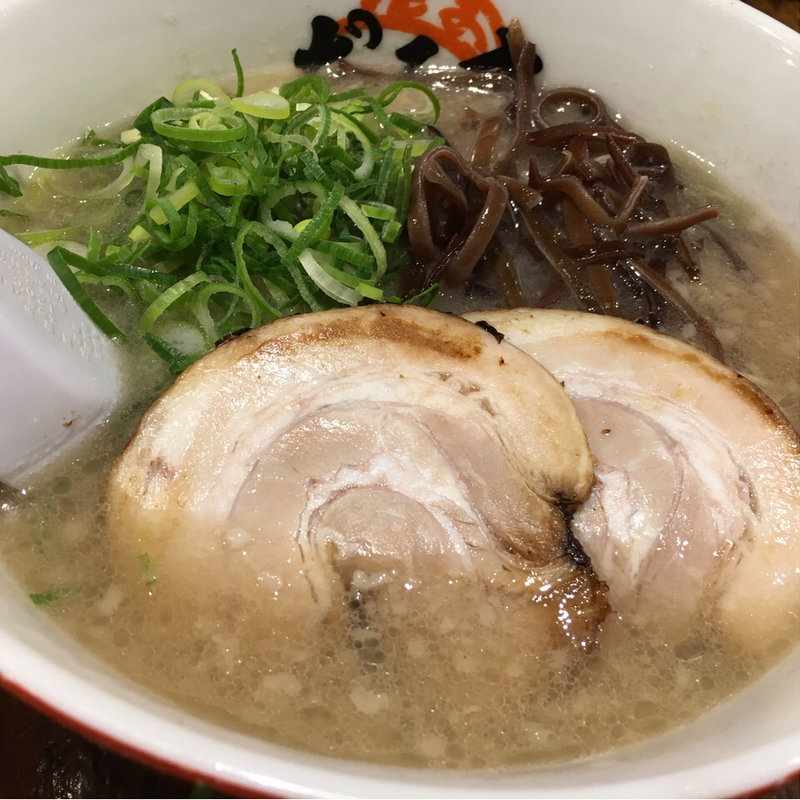 ラーメン(元祖博多だるま博多デイトス店)