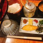 昼焼鮭定食(おひつ膳 田んぼ 代々木本店)