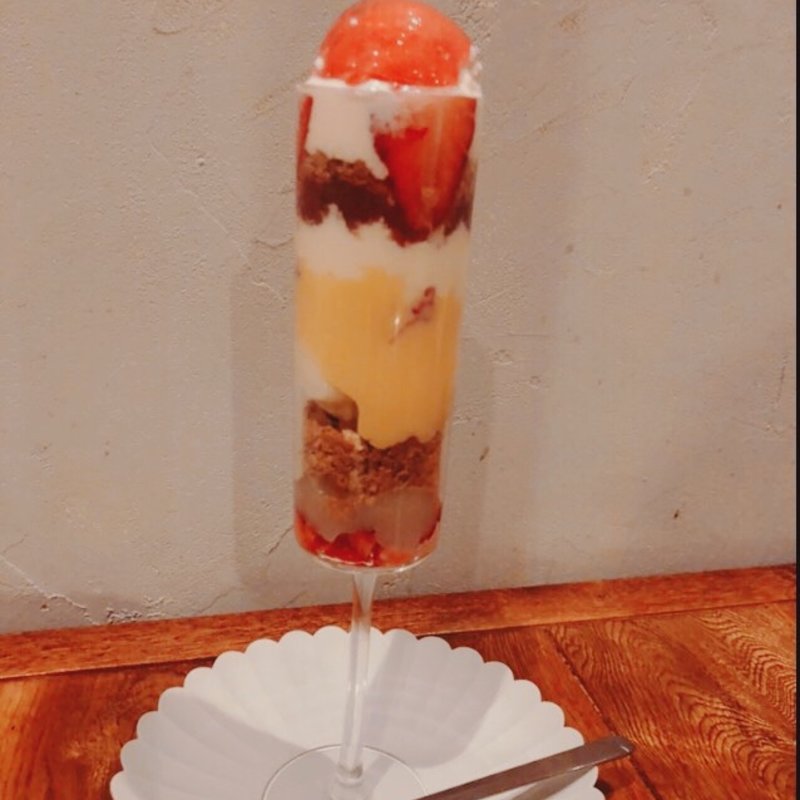 苺パフェ(檸檬)