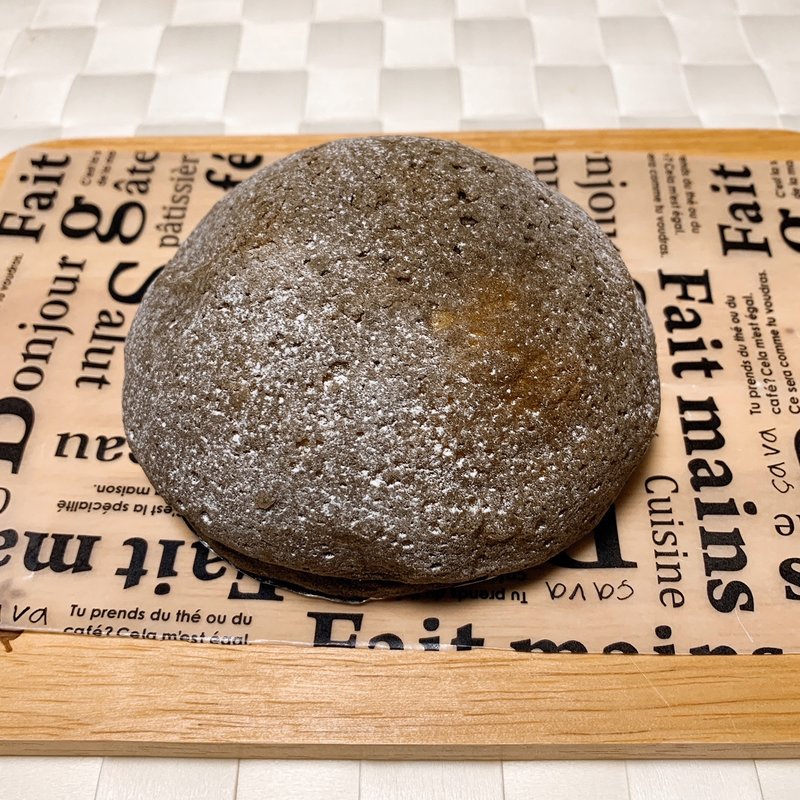 黒ごまのクリームパン(ルート271)